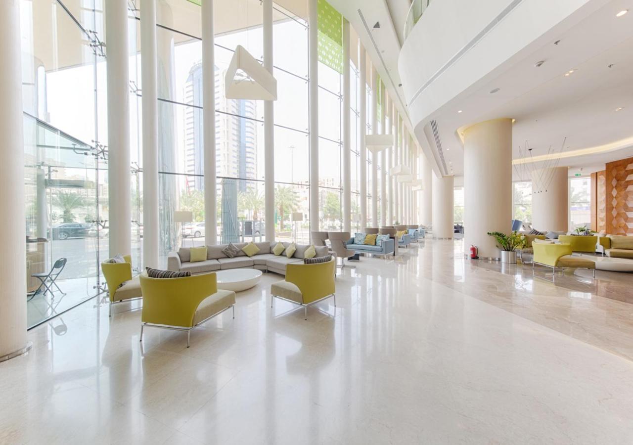 Holiday Suites Al Aziziah La Meca Exterior foto The lobby of the hotel
