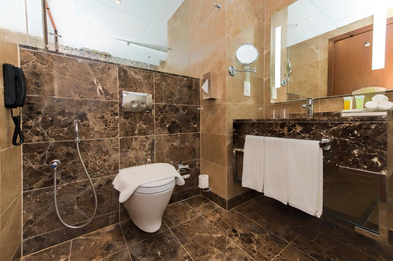 Holiday Suites Al Aziziah La Meca Exterior foto Bathroom